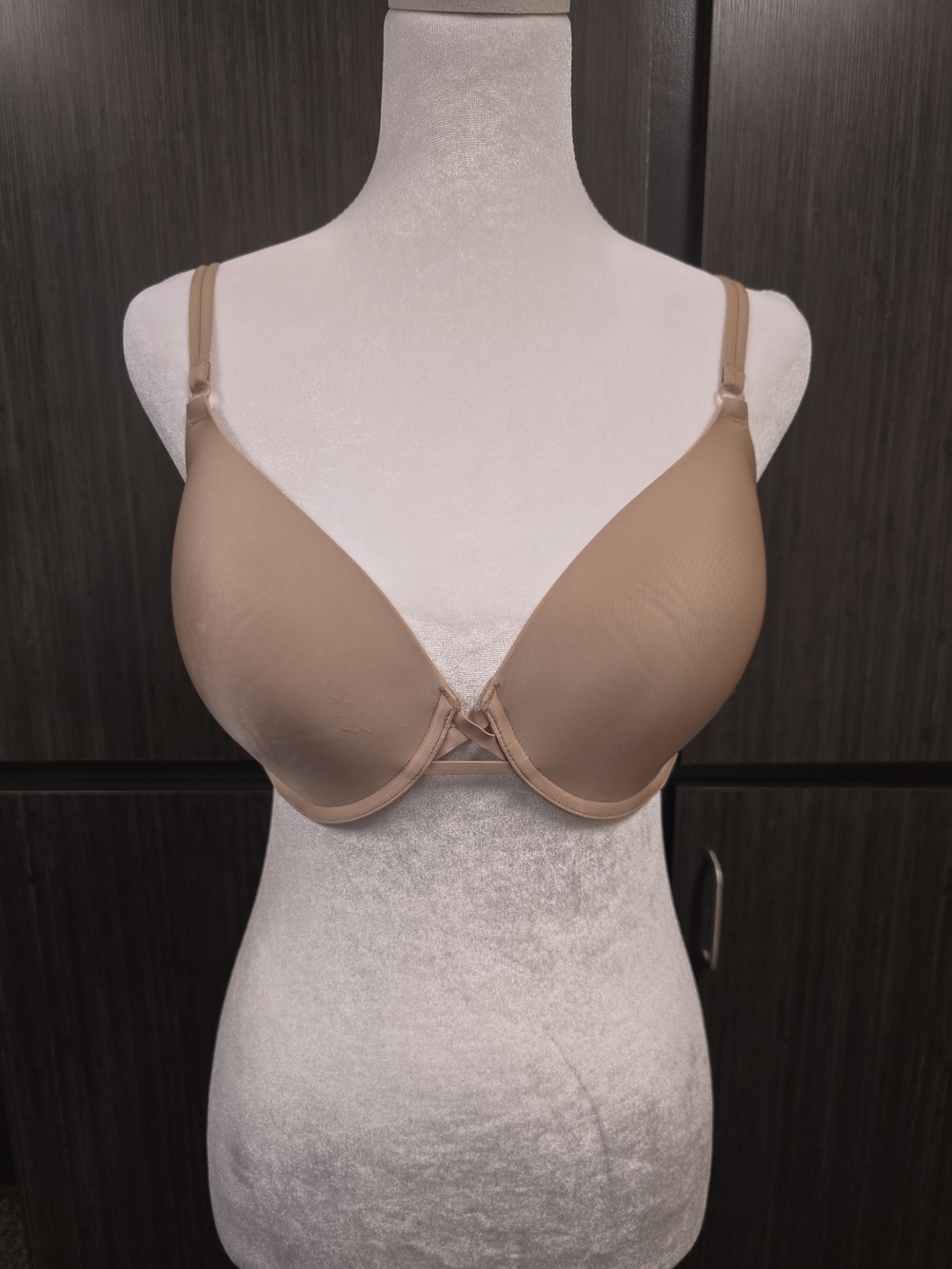 Victoria's Secret Full Coverage T-Shirt Bra 34DD Nude Beige Underwire Smooth